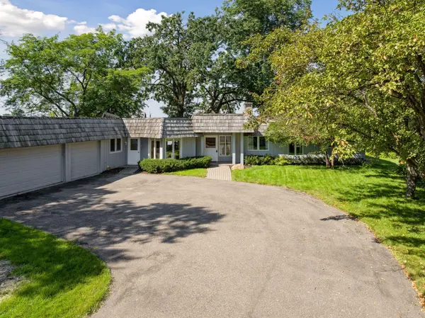 4410 Manitou RD, Tonka Bay, MN 55331