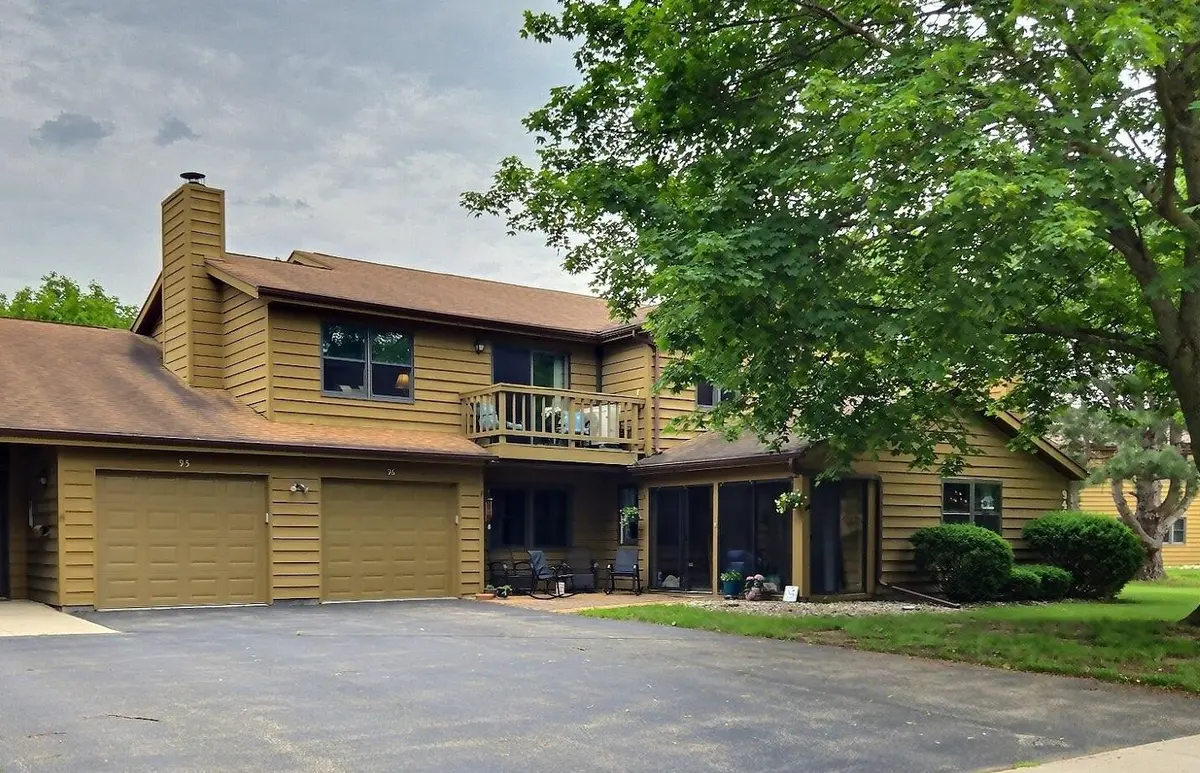 940 BABCOCK ST #95, Neenah, WI 54956