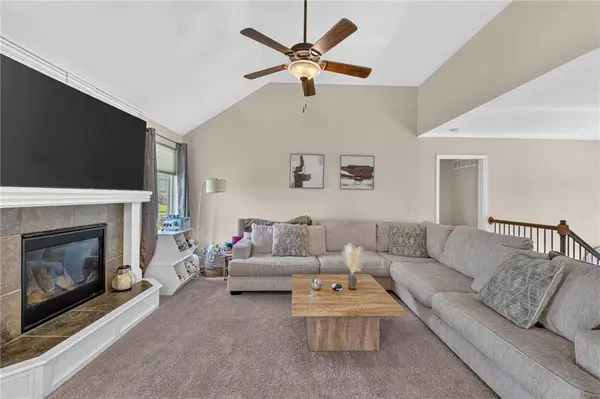 7502 NE 109th ST, Kansas City, MO 64157