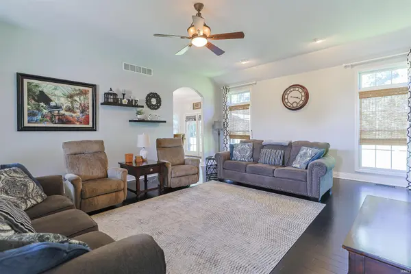 30349 Quail Pointe DR, Granger, IN 46530-5097