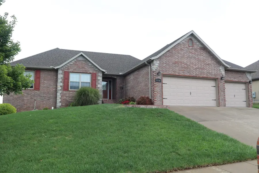 5714 S Lexington AVE, Springfield, MO 65810