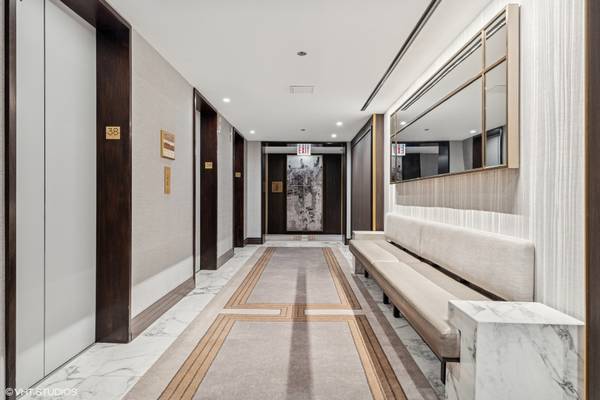 180 E Pearson ST #3807, Chicago, IL 60611