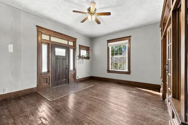 610 N Lincoln AVE, Monett, MO 65708