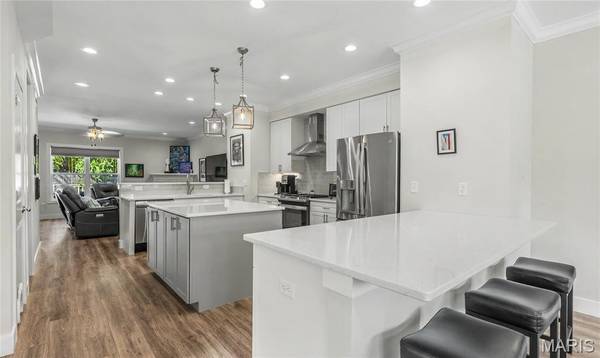7729 Dale AVE, St Louis, MO 63117