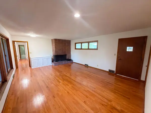 2000 Herschel ST, Roseville, MN 55113