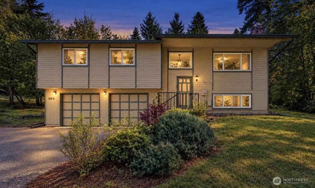363 SE Canyon DR, Chehalis, WA 98532