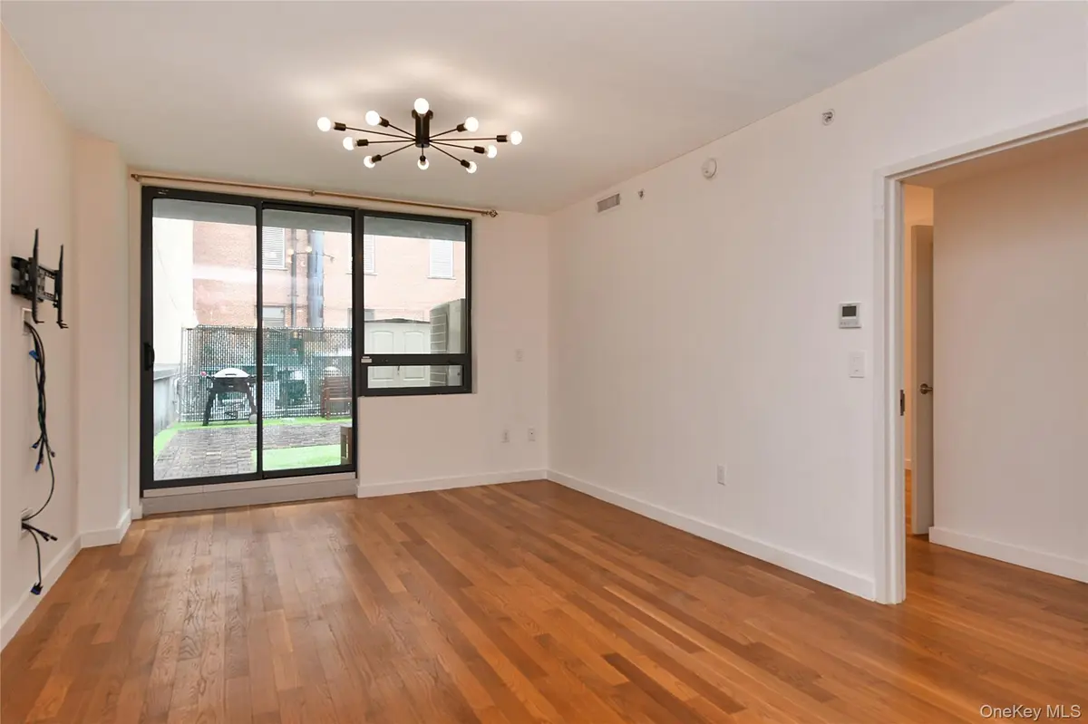 10620 70th AVE #2D, Forest Hills, NY 11375