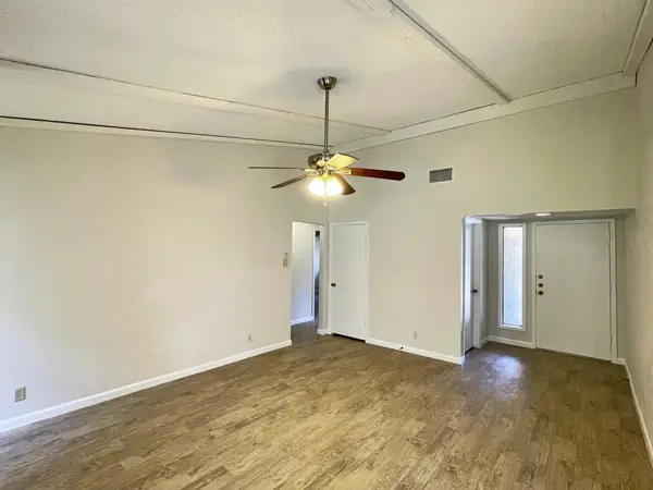 906 Acorn Oaks DR, Austin, TX 78745
