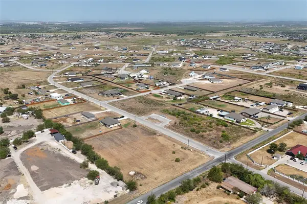 246 Twin Creeks CIR, Del Valle, TX 78617
