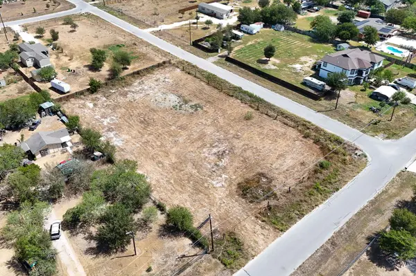 190 Monterrey Hills DR, Del Valle, TX 78617