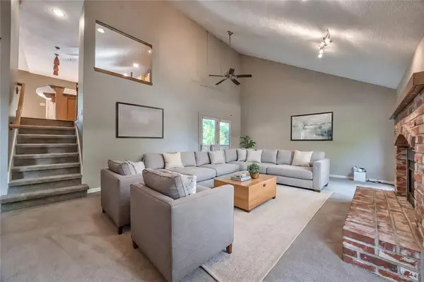 6919 Hallet DR, Shawnee, KS 66216