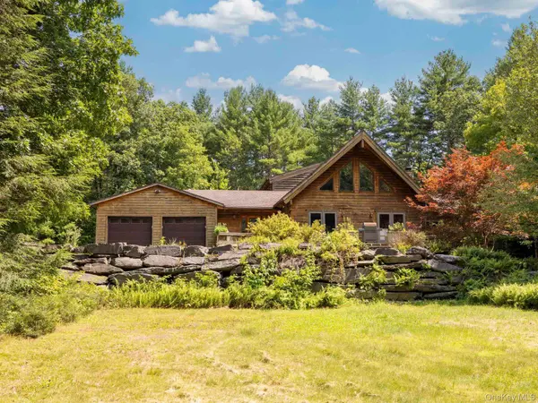11 Spruce Hill RD, Olivebridge, NY 12461