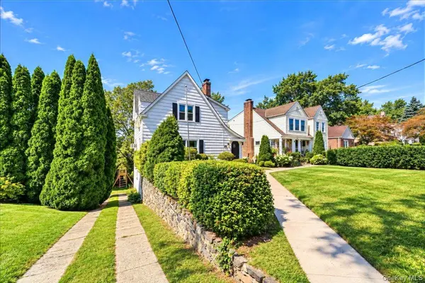 201 Park DR, Eastchester, NY 10709