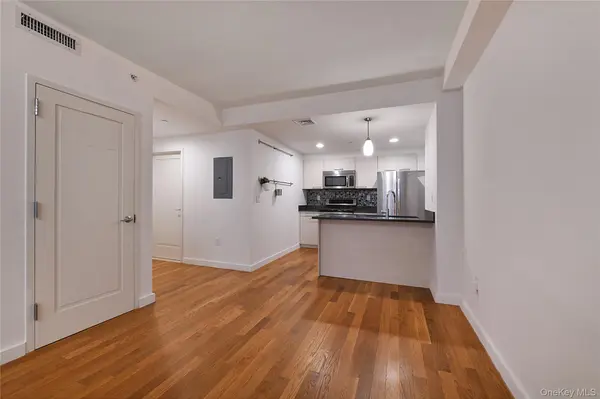 10620 70th AVE #2D, Forest Hills, NY 11375