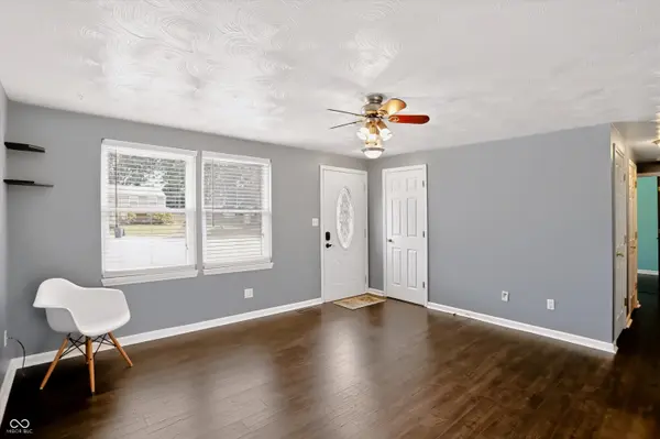 14 Rodney CT, Beech Grove, IN 46107