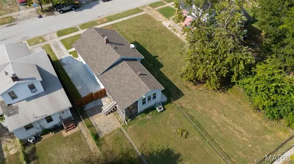 2440 Iowa ST, Granite City, IL 62040
