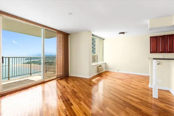 940 W Glenlake AVE #27B, Chicago, IL 60660