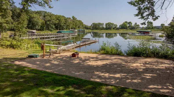 35778 Twin Pond LN, Pequot Lakes, MN 56472