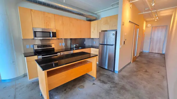 2929 Chicago AVE #902, Minneapolis, MN 55407