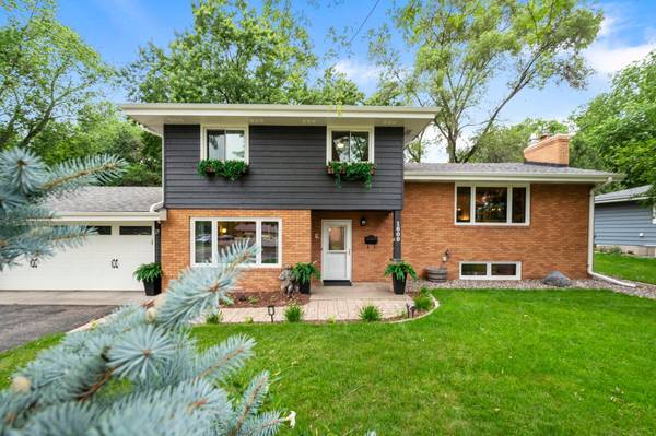1600 Texas AVE S, Saint Louis Park, MN 55426