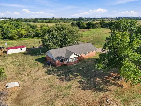 14031 N County Road 3010, Lindsay, OK 73052
