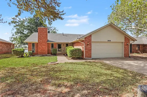 1908 Gray Fox DR, Edmond, OK 73003