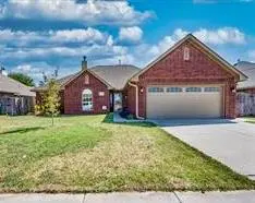 808 W Vickery AVE, Yukon, OK 73099