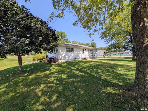 310 E HICKORY ST, Industry, IL 61440