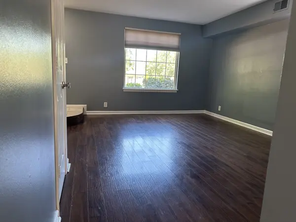 8300 Sawyer Brown Road #E302, Nashville, TN 37221