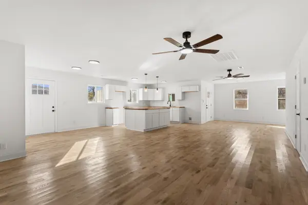 8637 Dog Branch Rd, Mount Pleasant, TN 38474