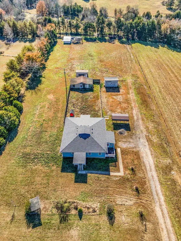 2190 Unionville Deason Rd, Bell Buckle, TN 37020
