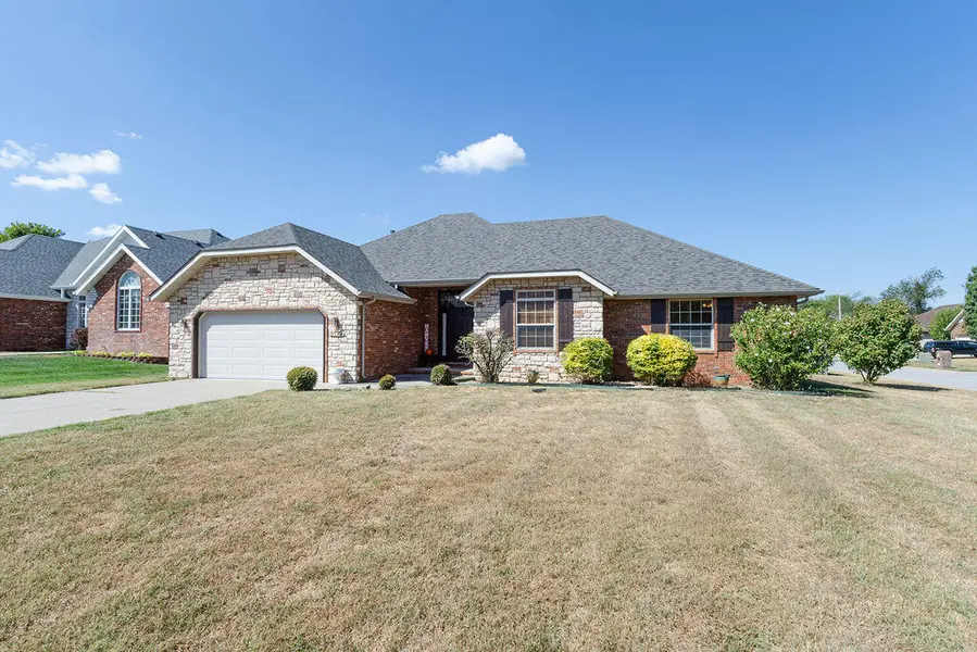 3779 N Ashbury DR, Springfield, MO 65803