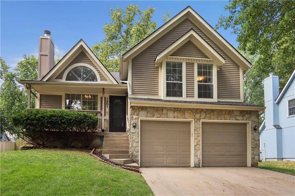1201 N Sunset DR, Olathe, KS 66061