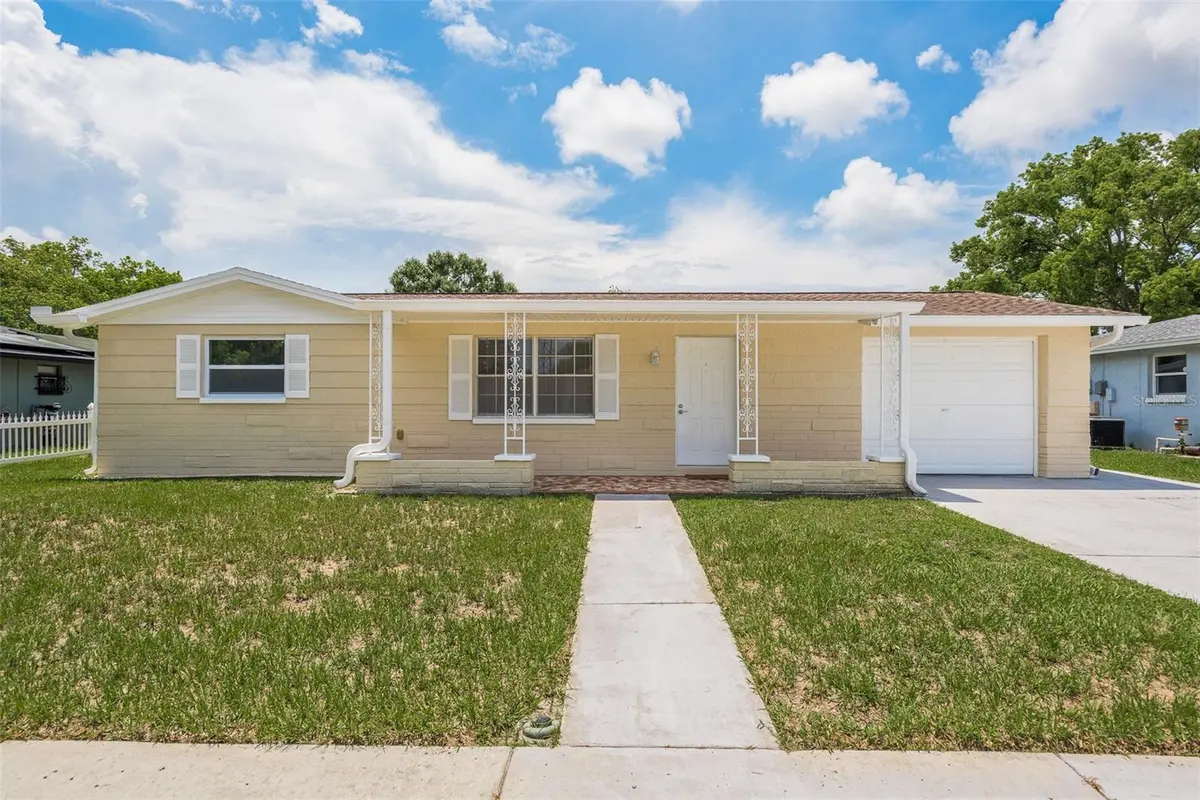 5646 FESTIVO DR, Holiday, FL 34690