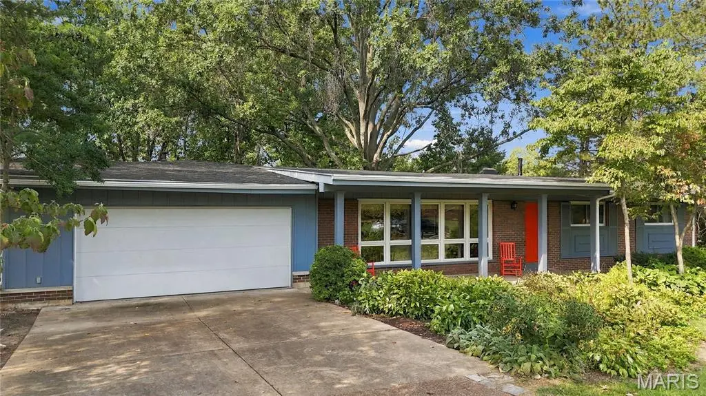 1139 Indian Meadows DR, St Louis, MO 63132