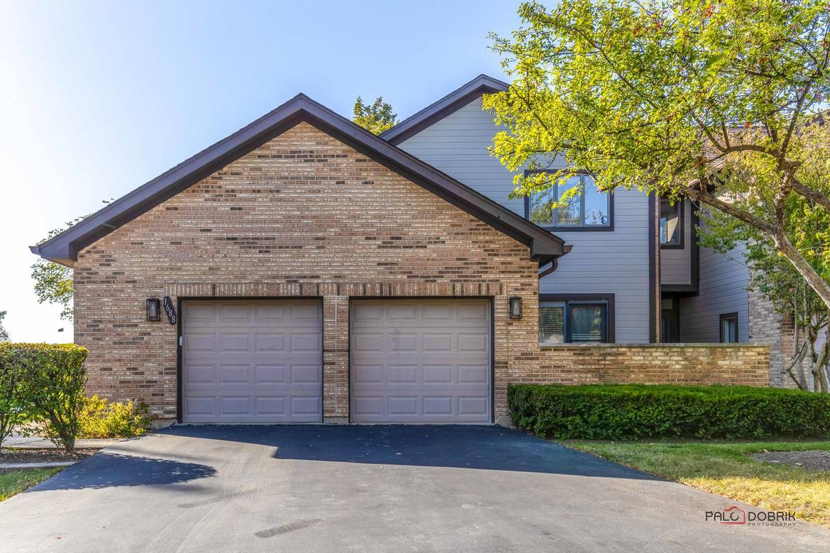 1688 Pebble Beach DR #1688, Hoffman Estates, IL 60169