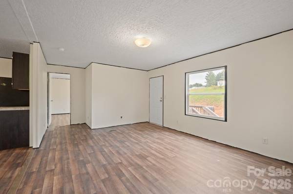 2913 Conner CIR, Morganton, NC 28645