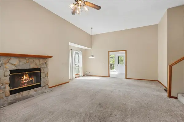 1201 N Sunset DR, Olathe, KS 66061