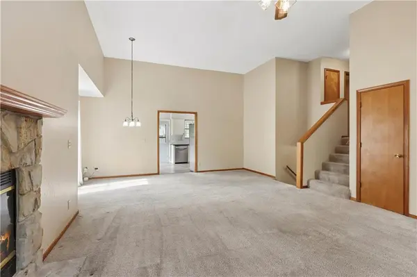 1201 N Sunset DR, Olathe, KS 66061