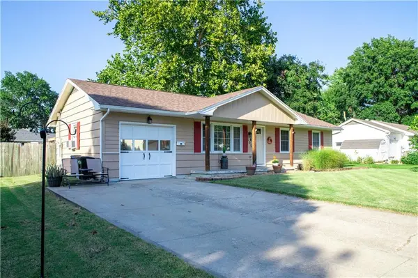 505 South DR, Marshall, MO 65340