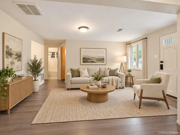 1608 W Powers, Littleton, CO 80120