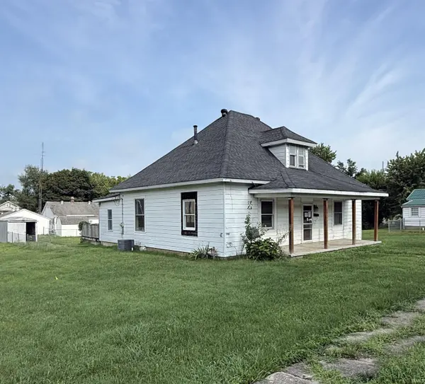 200 N Center ST, Francisco, IN 47649-9720