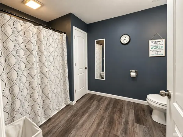 126 College ST, Warren, IN 46792