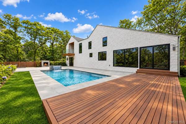1768 Majors PATH, Southampton, NY 11968