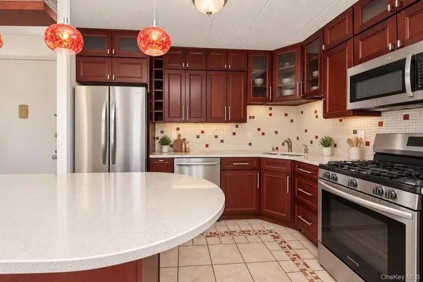 3220 Fairfield AVE #7B, Bronx, NY 10463