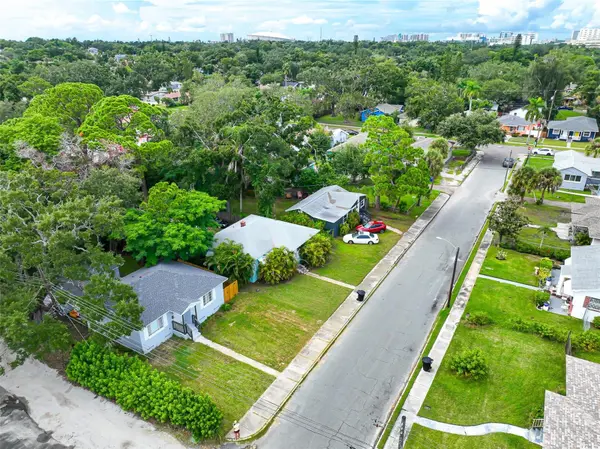 1745 FREEMAN ST S, St Petersburg, FL 33701