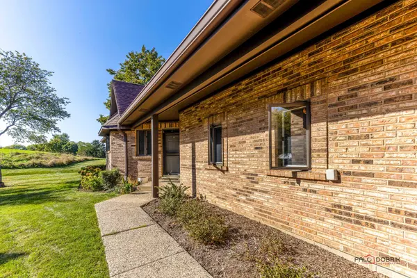 1688 Pebble Beach DR #1688, Hoffman Estates, IL 60169