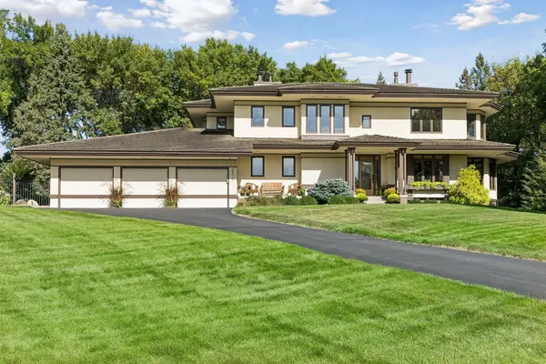 28010 Boulder Bridge DR, Excelsior, MN 55331