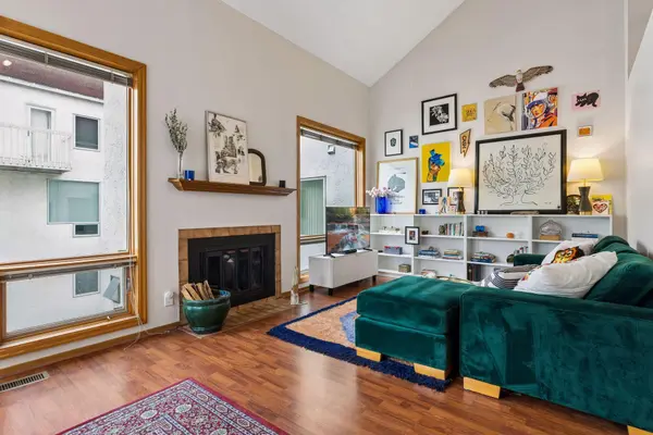 3008 Lake Shore DR, Minneapolis, MN 55416