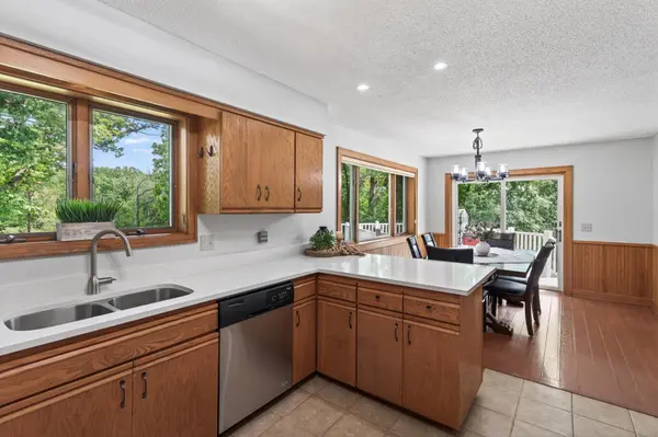 23045 Plateau DR, Lakeville, MN 55044